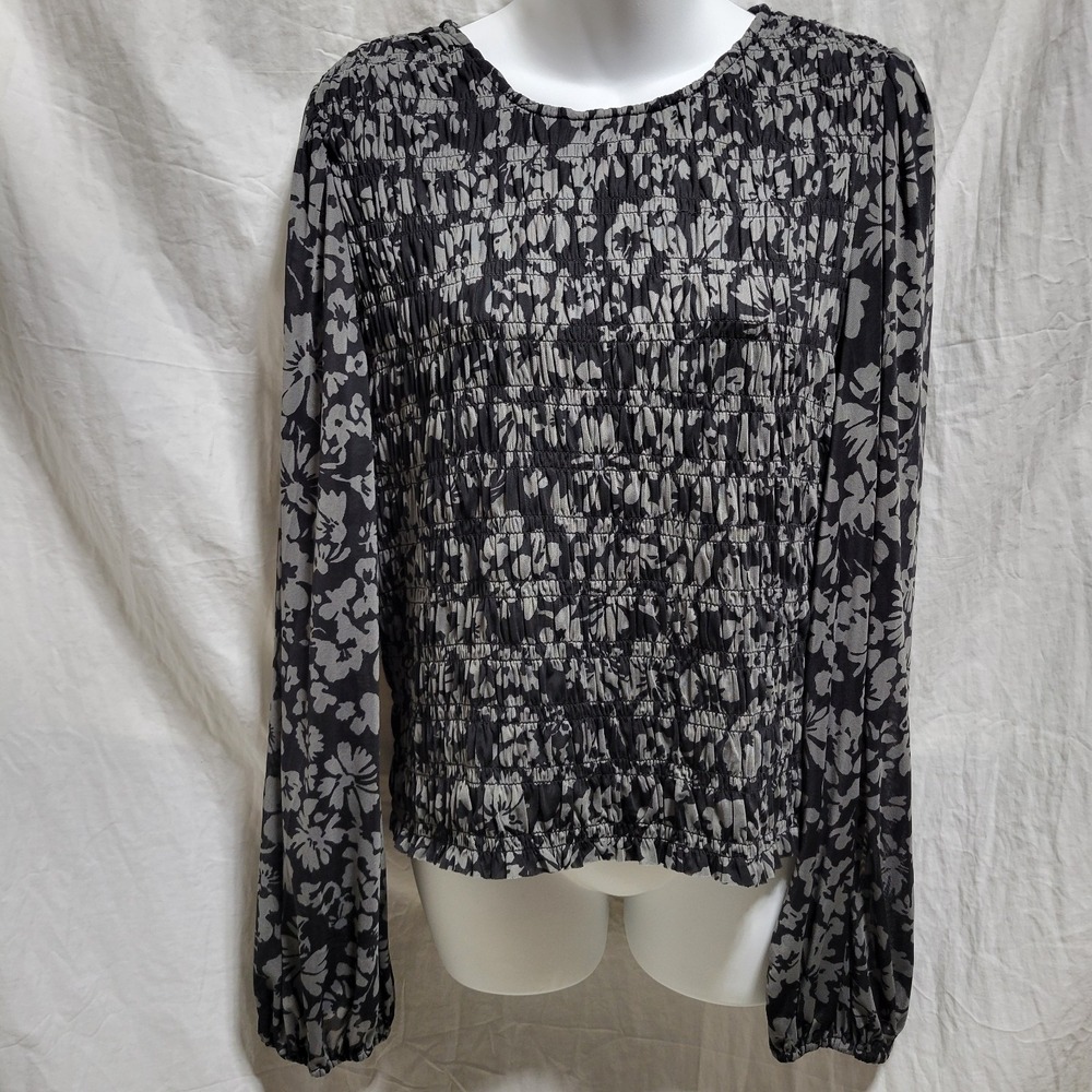 Evereve Women's Size Large Tori Mesh Blouse  Black Floral Smocked Balloon Sleeve